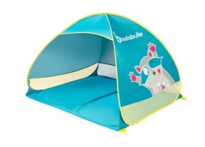 Muszla plażowa Szop pracz z ochroną UV 50+ Badabulle